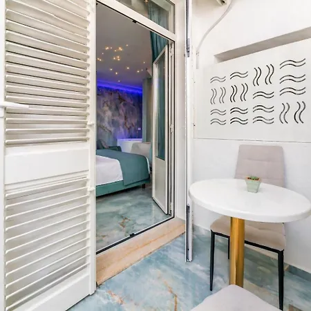 On The Sea By Symphonya Luxury Apartment