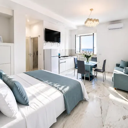 On The Sea By Symphonya Luxury Apartamento